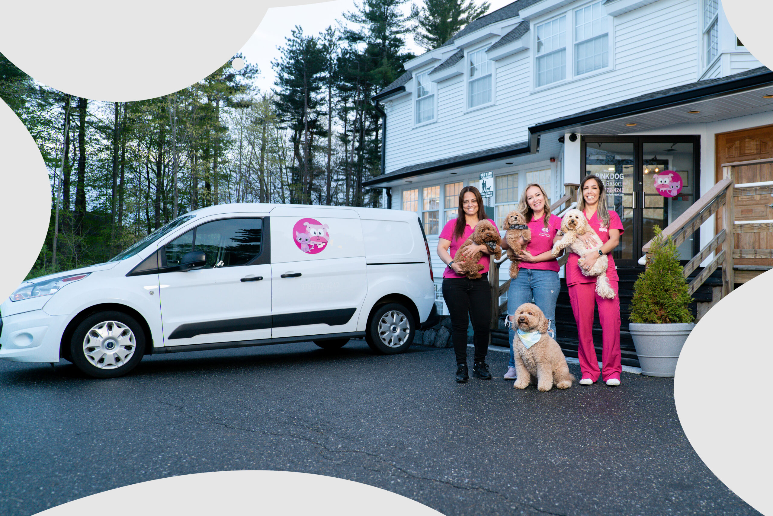 https://pinkdogpetresort.com/wp-content/uploads/2024/08/front-with-van-scaled.jpg